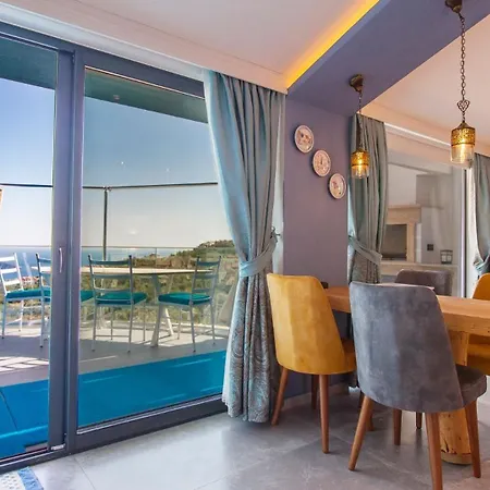 Apartment 2 Bedroom Luxury - 1150 *